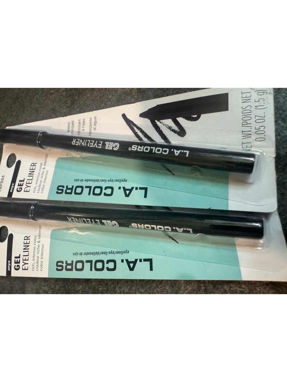 L.A. Colors Gel Eyeliner Pencil in Onyx Black - Smooth, Long-Lasting Makeup